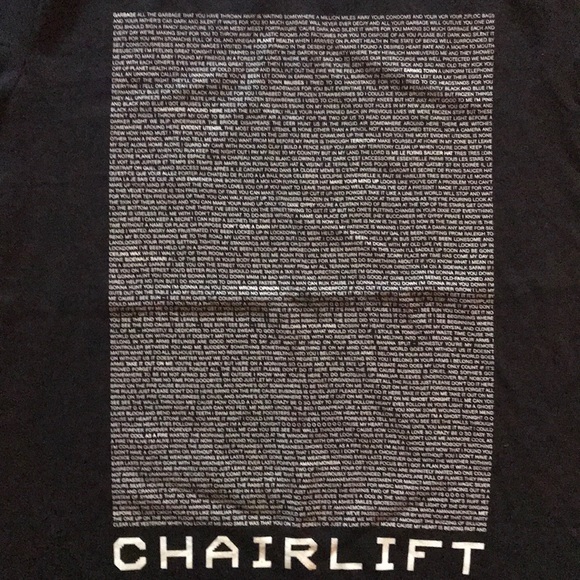 T-Shirt - Picture 2 of 4